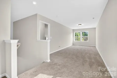 6629 Meridale Forest Drive Charlotte NC 28269