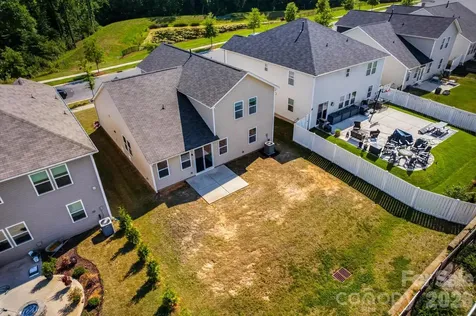6629 Meridale Forest Drive Charlotte NC 28269
