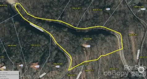 105 Dotsu Trail Maggie Valley NC 28751