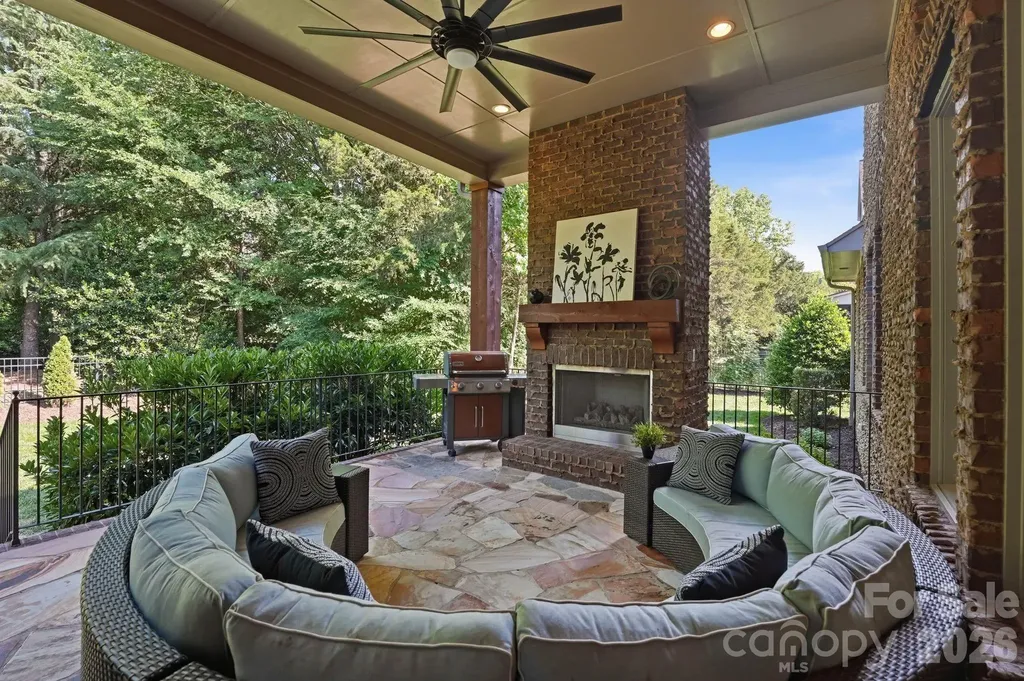 221 Glenmoor Drive Waxhaw NC 28173
