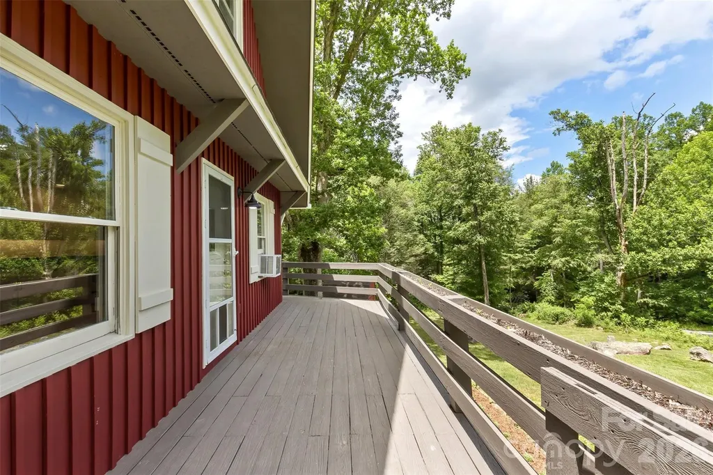 47 Fir Circle Canton NC 28716