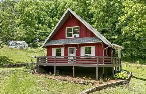 47 Fir Circle Canton NC 28716
