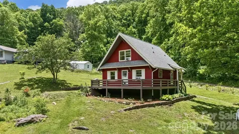 47 Fir Circle Canton NC 28716