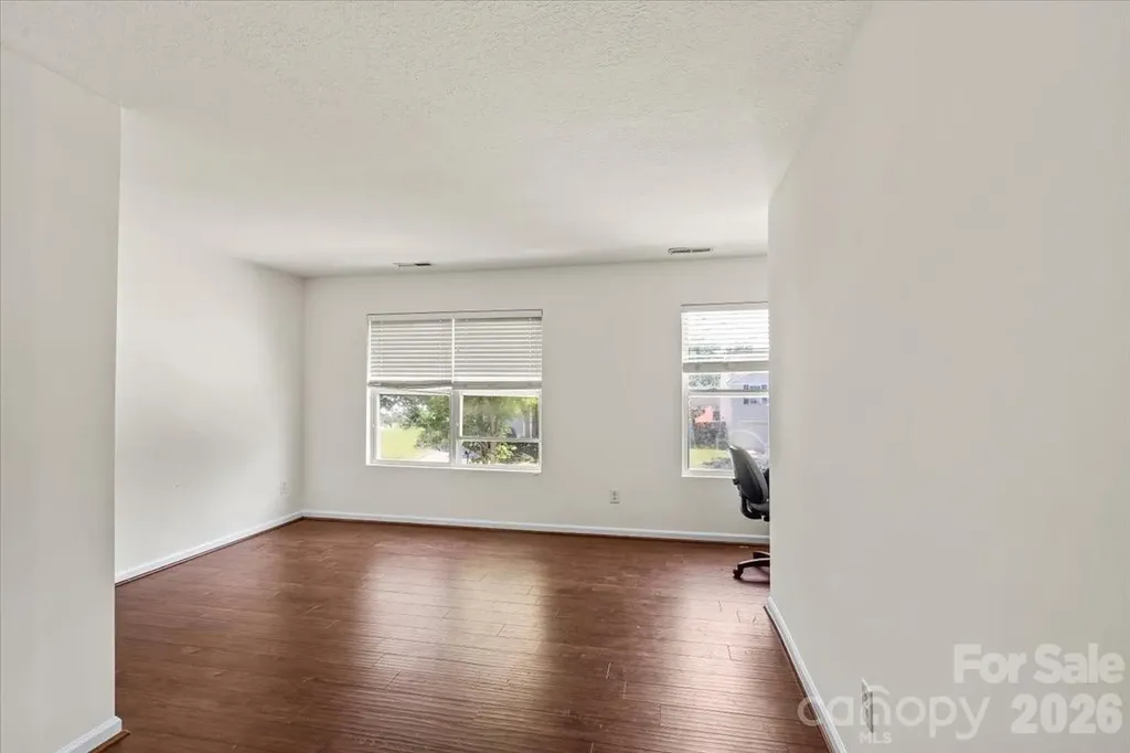 3119 Decapolis Drive Charlotte NC 28215