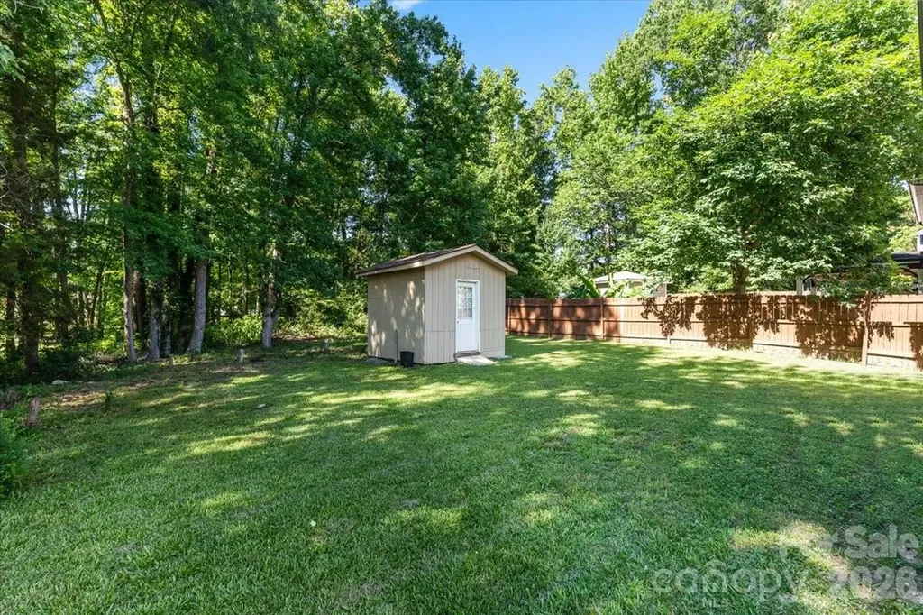 3119 Decapolis Drive Charlotte NC 28215