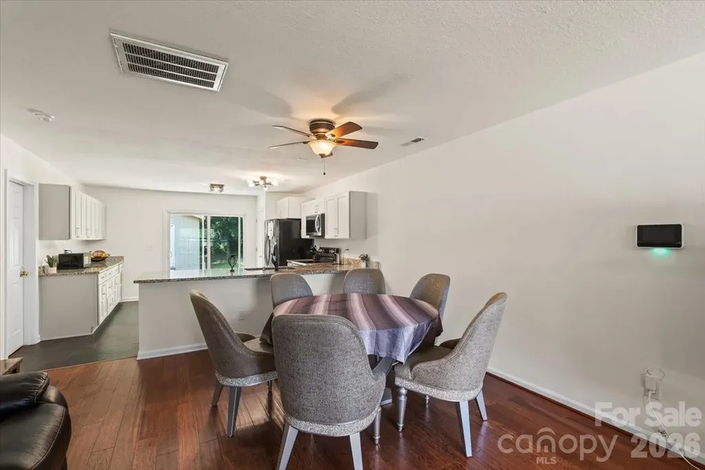 3119 Decapolis Drive Charlotte NC 28215
