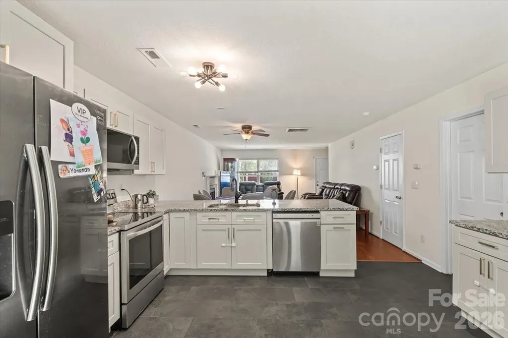 3119 Decapolis Drive Charlotte NC 28215