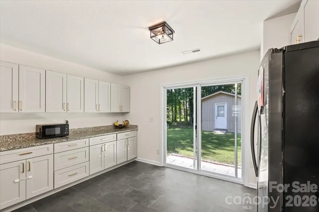 3119 Decapolis Drive Charlotte NC 28215