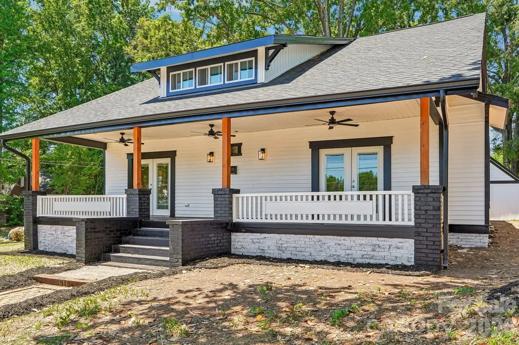 616 14th Street SW Hickory NC 28602