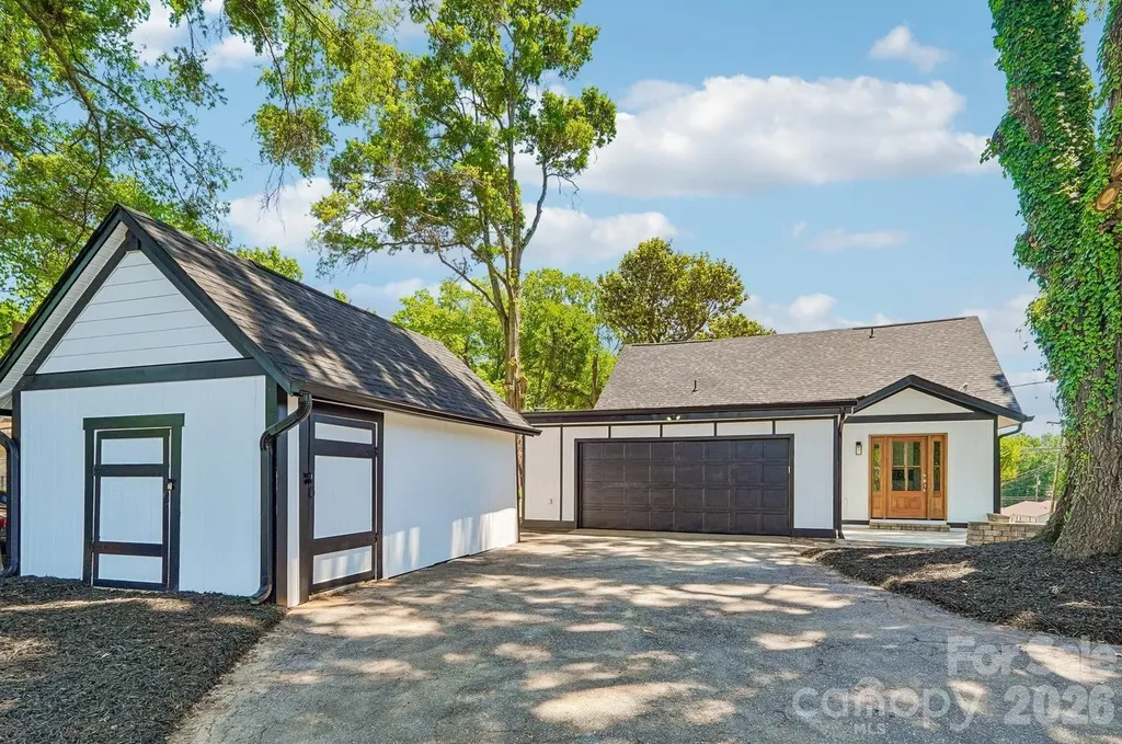 616 14th Street SW Hickory NC 28602