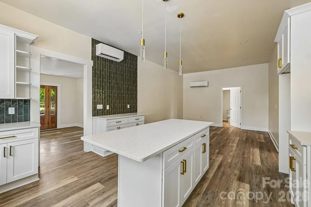 616 14th Street SW Hickory NC 28602