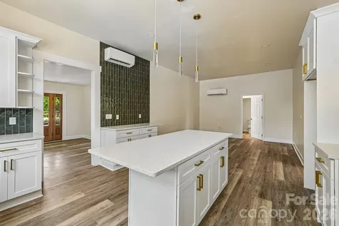 616 14th Street SW Hickory NC 28602