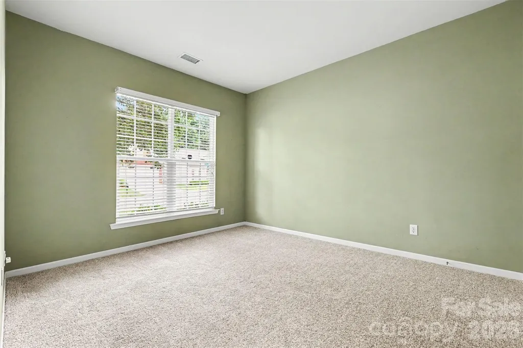 8708 Heron Glen Drive Charlotte NC 28269