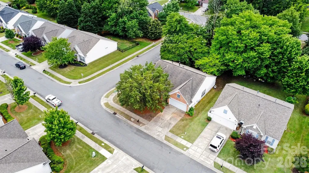 8708 Heron Glen Drive Charlotte NC 28269