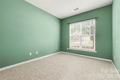 8708 Heron Glen Drive Charlotte NC 28269