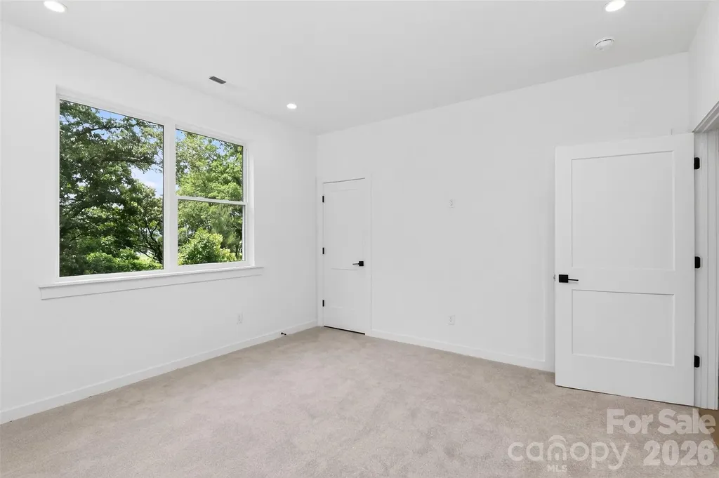 2716 Baltimore Avenue Charlotte NC 28203