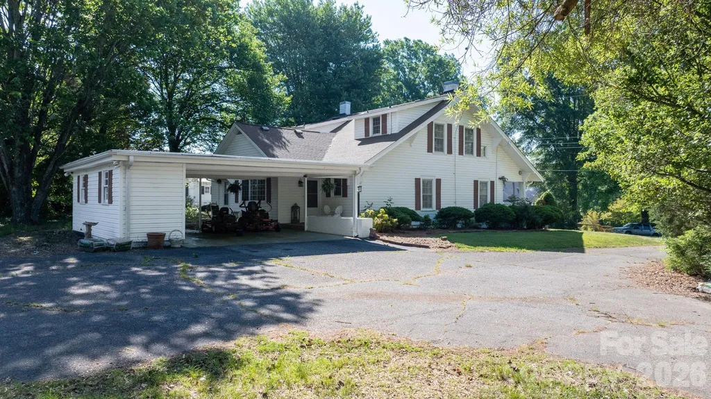 144 Hunter Bridge Road Stony Point NC 28678
