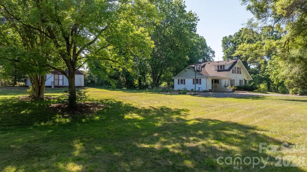 144 Hunter Bridge Road Stony Point NC 28678