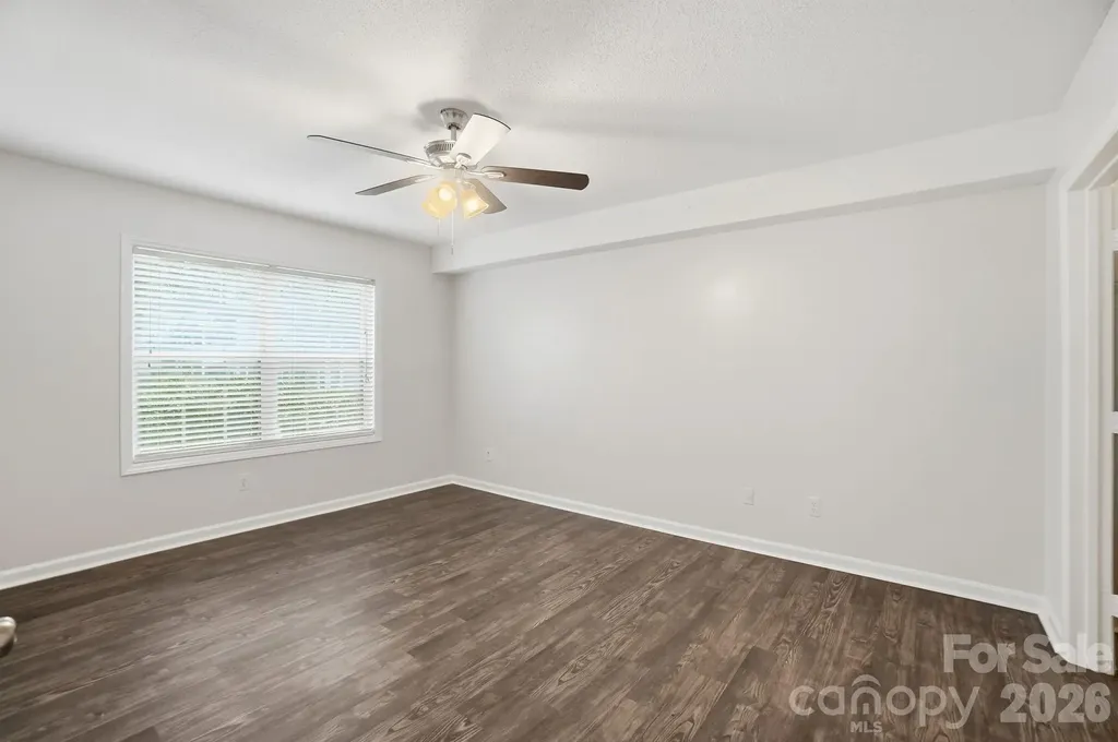 6043 Green Forest Drive Charlotte NC 28212