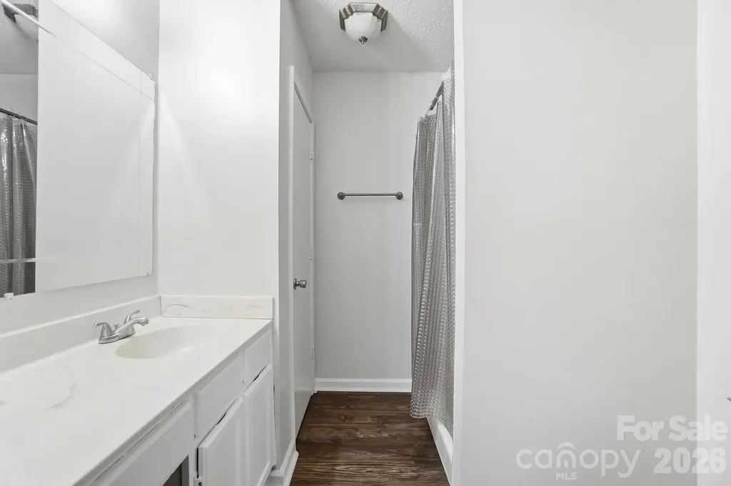 6043 Green Forest Drive Charlotte NC 28212