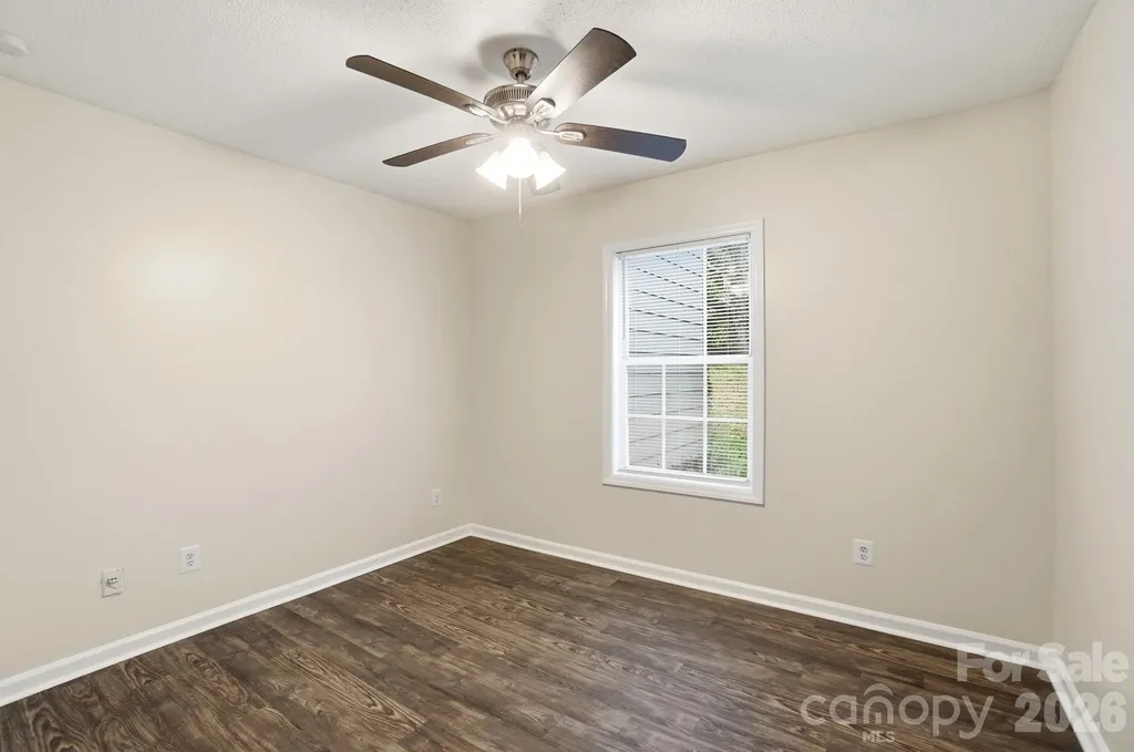 6043 Green Forest Drive Charlotte NC 28212
