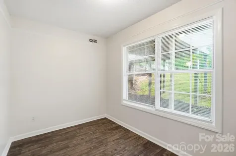 6043 Green Forest Drive Charlotte NC 28212