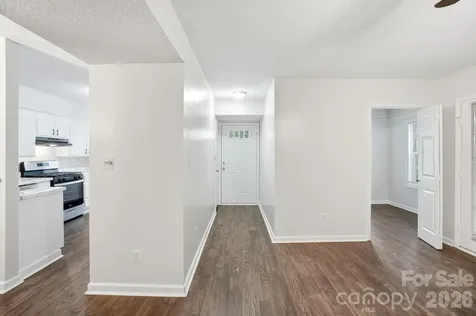 6043 Green Forest Drive Charlotte NC 28212