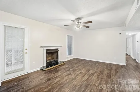 6043 Green Forest Drive Charlotte NC 28212