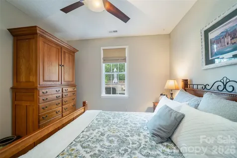 136 Cottage Ridge Road Fletcher NC 28732