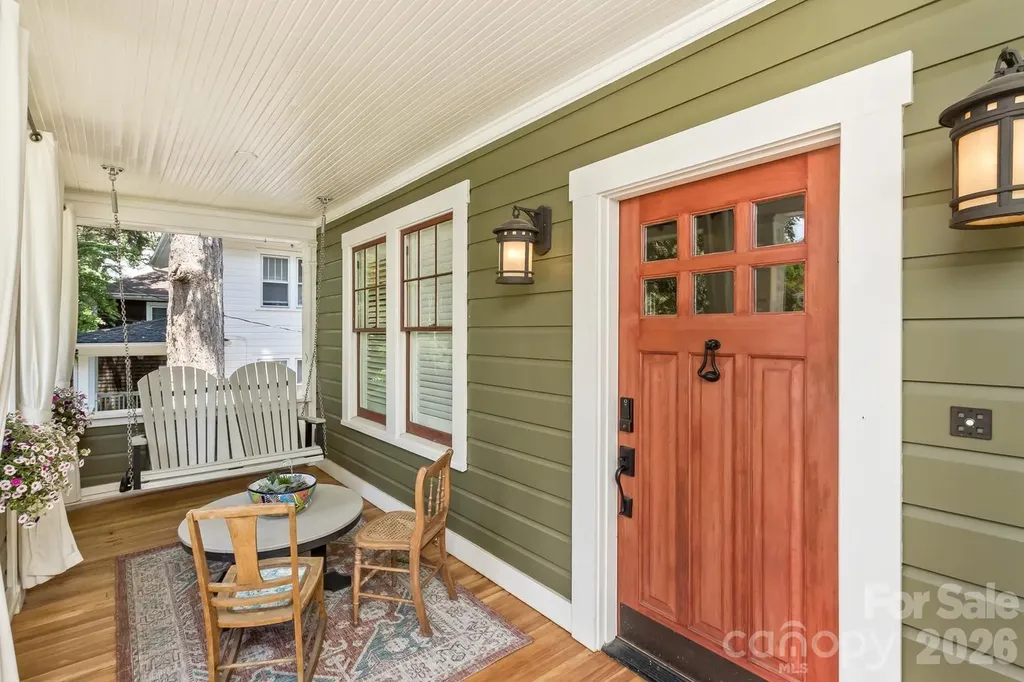 23 Woodvale Avenue Asheville NC 28804