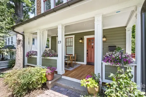 23 Woodvale Avenue Asheville NC 28804