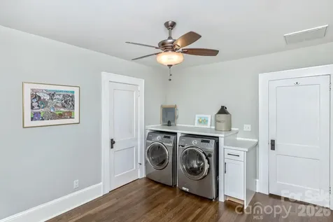 23 Woodvale Avenue Asheville NC 28804