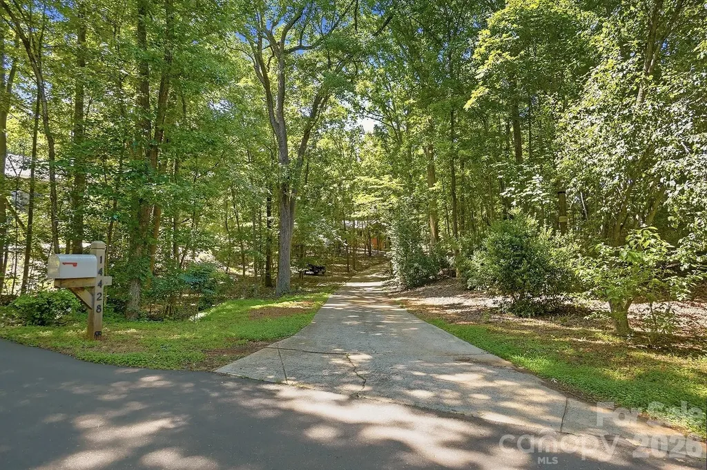 14428 Harbor Estate Road Charlotte NC 28278