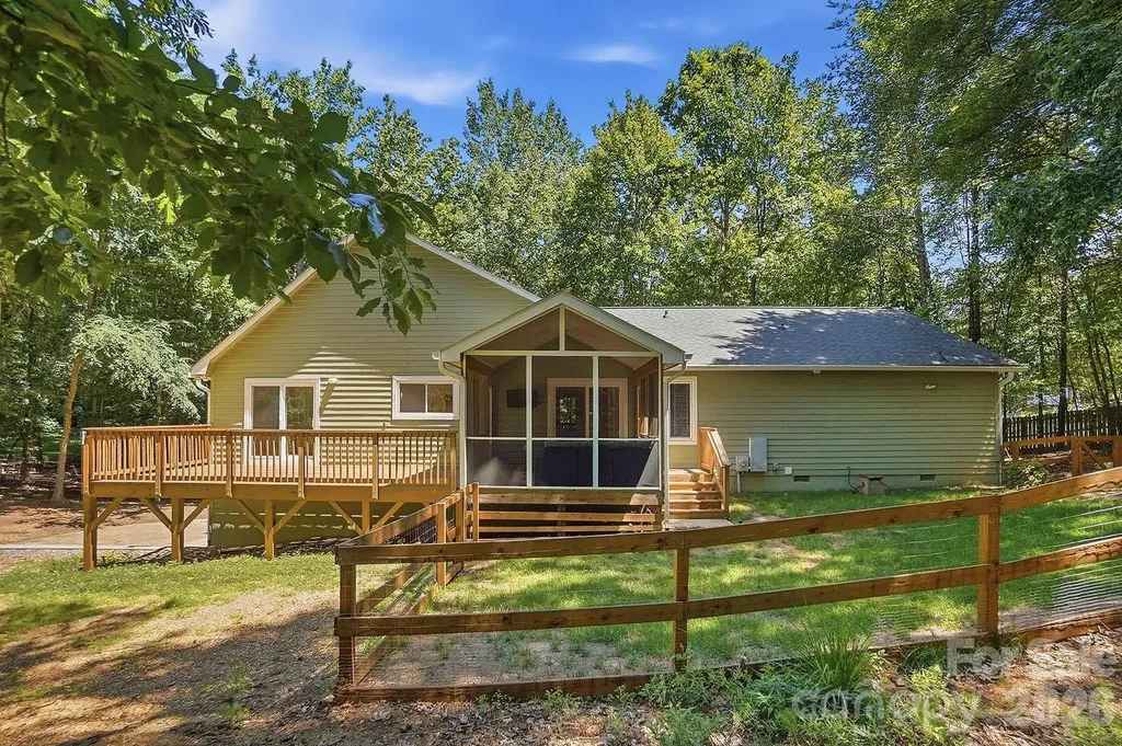 14428 Harbor Estate Road Charlotte NC 28278