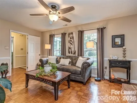 8715 Parkchester Drive Charlotte NC 28277