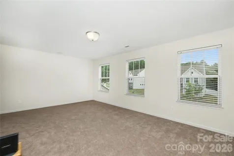 3173 Pinehills Way Mount Holly NC 28120