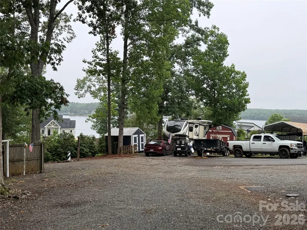 107/109 Holly Cove Trail Mount Gilead NC 27306