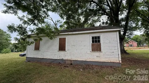 255 Washington Street Forest City NC 28043
