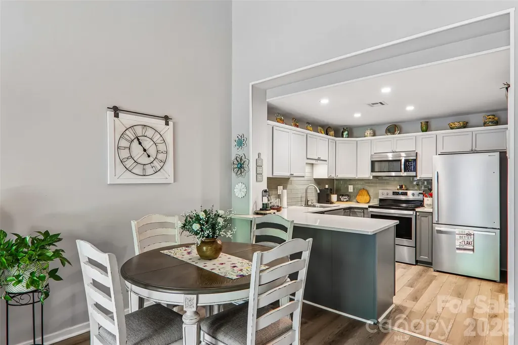 147 W Lake Drive S Lake Lure NC 28746