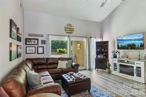 147 W Lake Drive S Lake Lure NC 28746