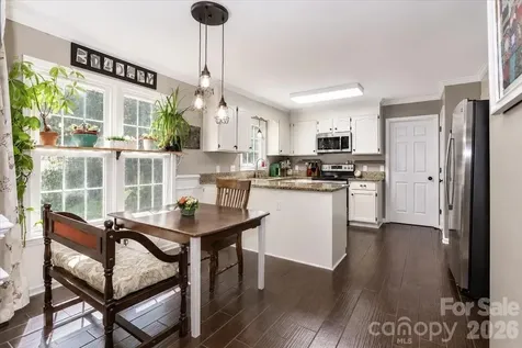 311 N Deerfield Circle Salisbury NC 28147