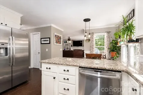 311 N Deerfield Circle Salisbury NC 28147