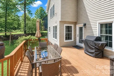 311 N Deerfield Circle Salisbury NC 28147