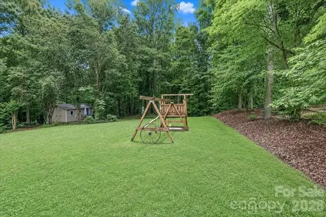 311 N Deerfield Circle Salisbury NC 28147
