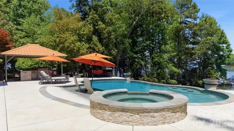 4828 Burton Lane Denver NC 28037
