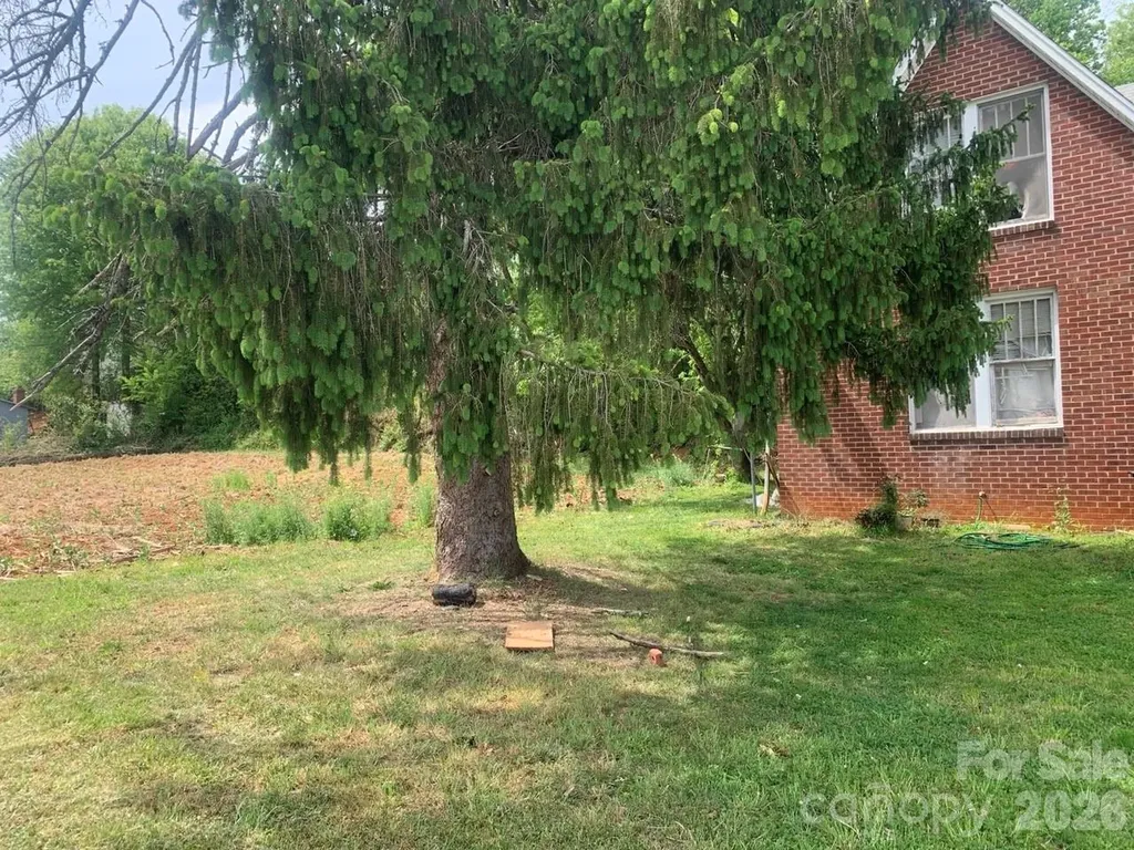 0 E Meeting Street Morganton NC 28655
