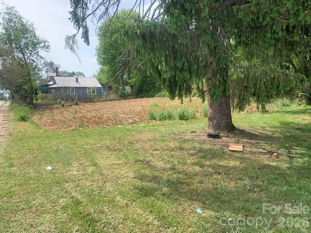 0 E Meeting Street Morganton NC 28655
