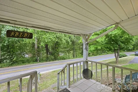 3383 Thickety Road Clyde NC 28721