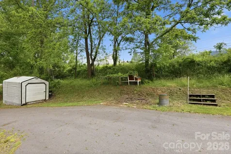 3383 Thickety Road Clyde NC 28721