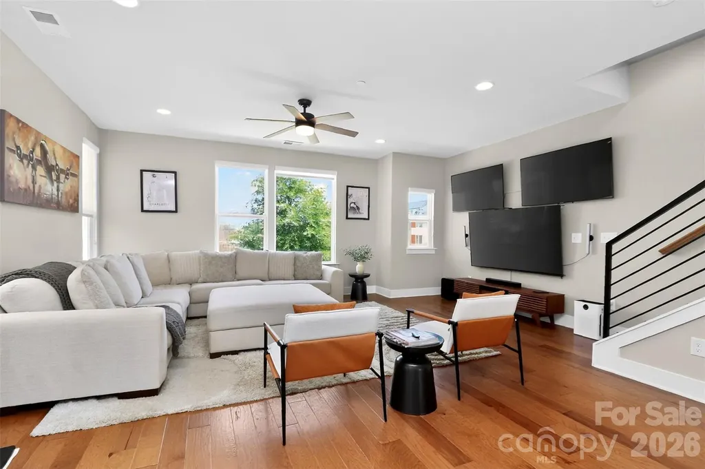 2024 Bryant Park Drive Charlotte NC 28208